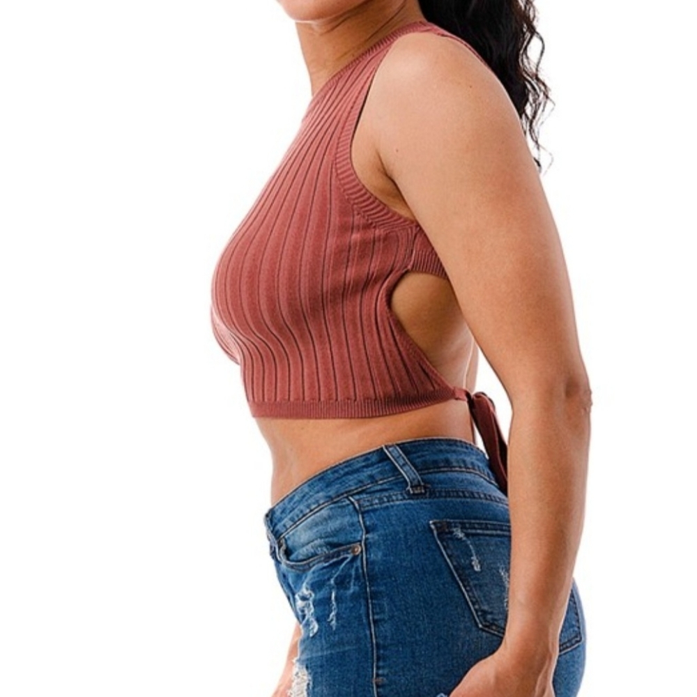 Crop Top - Picture 4 of 4